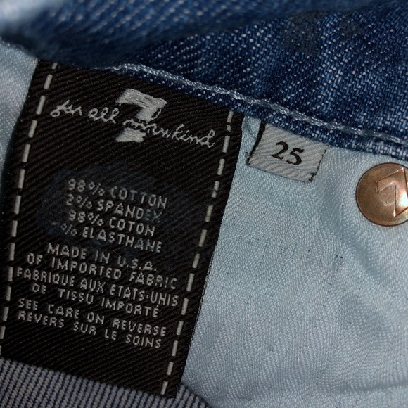 7 for all mankind Roxanne Distressed Jeans. Size 25 - Picture 4 of 8